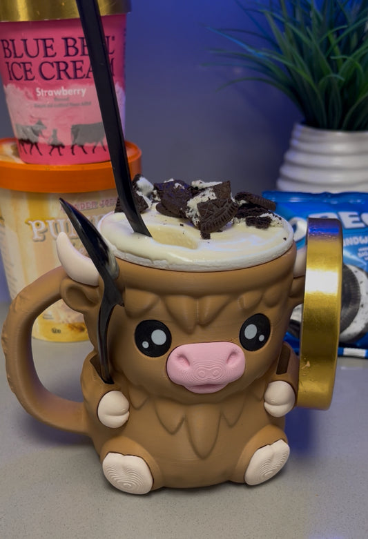 Cowzy Pint™ – Cozy Highland Cow Ice Cream & Mug Holder